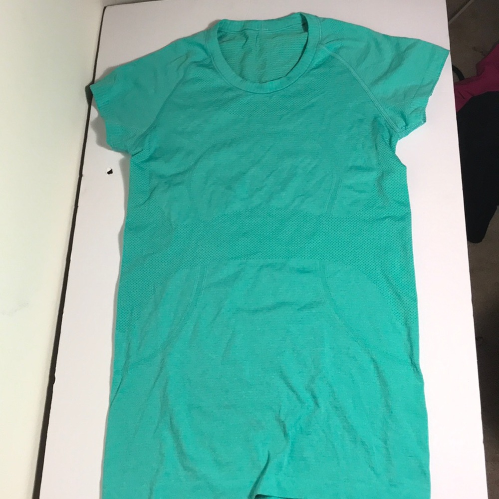 Lululemon Dry-Fit Workout Shirt
